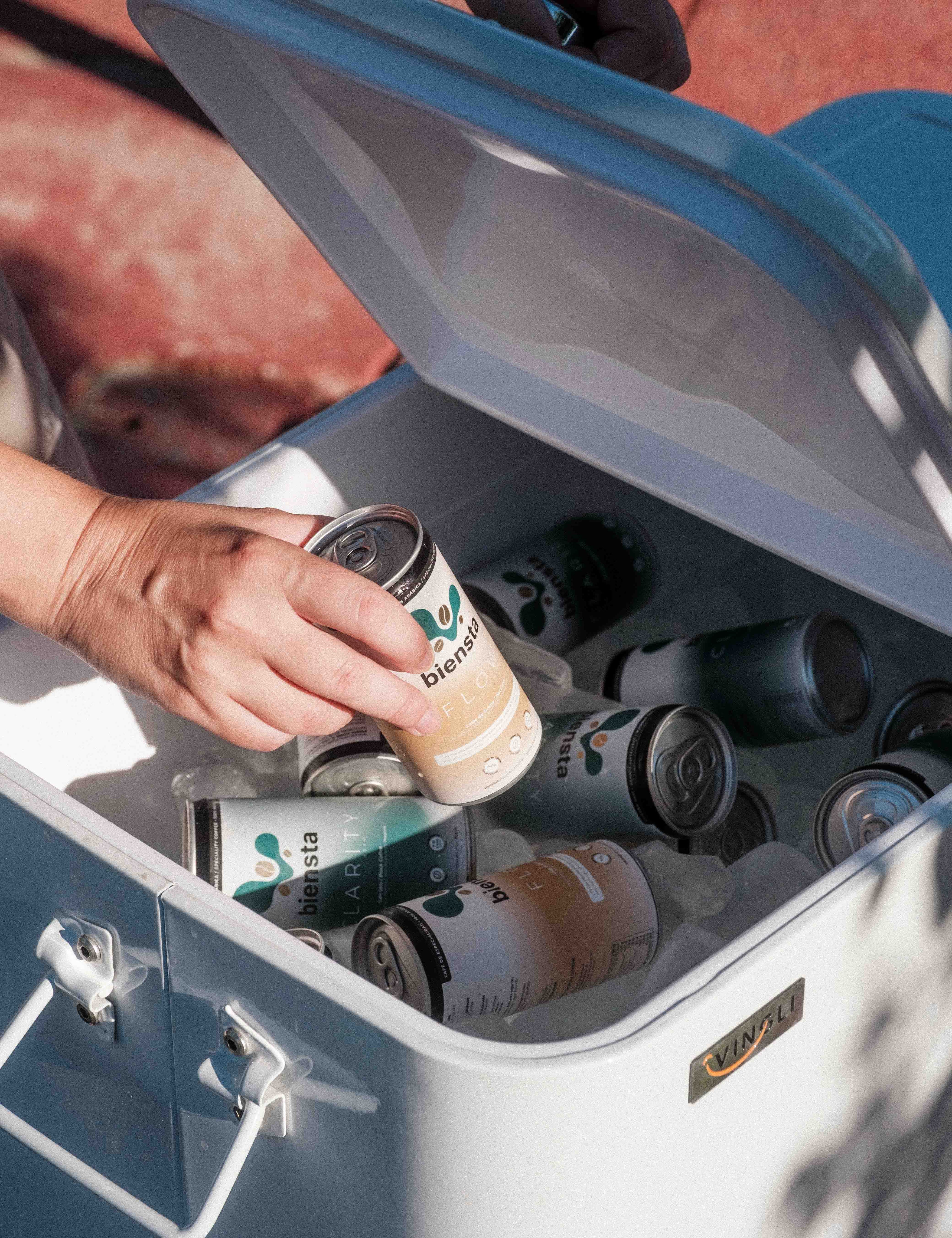 Rituales con café frío: pequeños momentos que ordenan tu energía